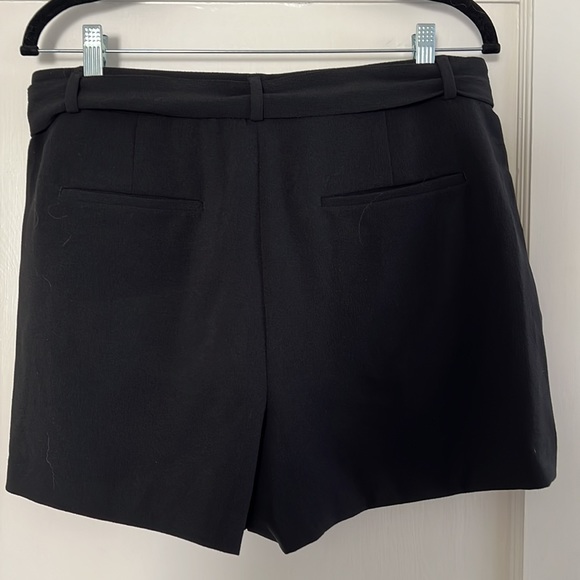 NWT Loft trouser shorts - Picture 3 of 5